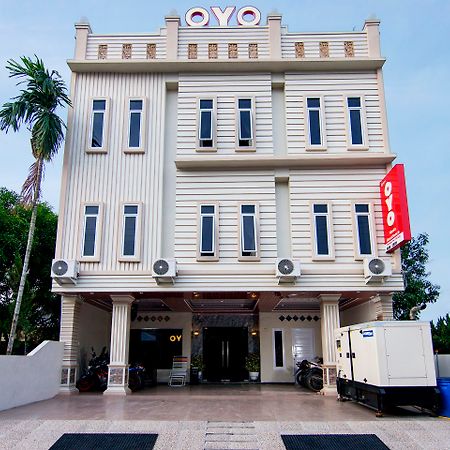 Super Oyo 621 Vania Residence Medan Exterior photo