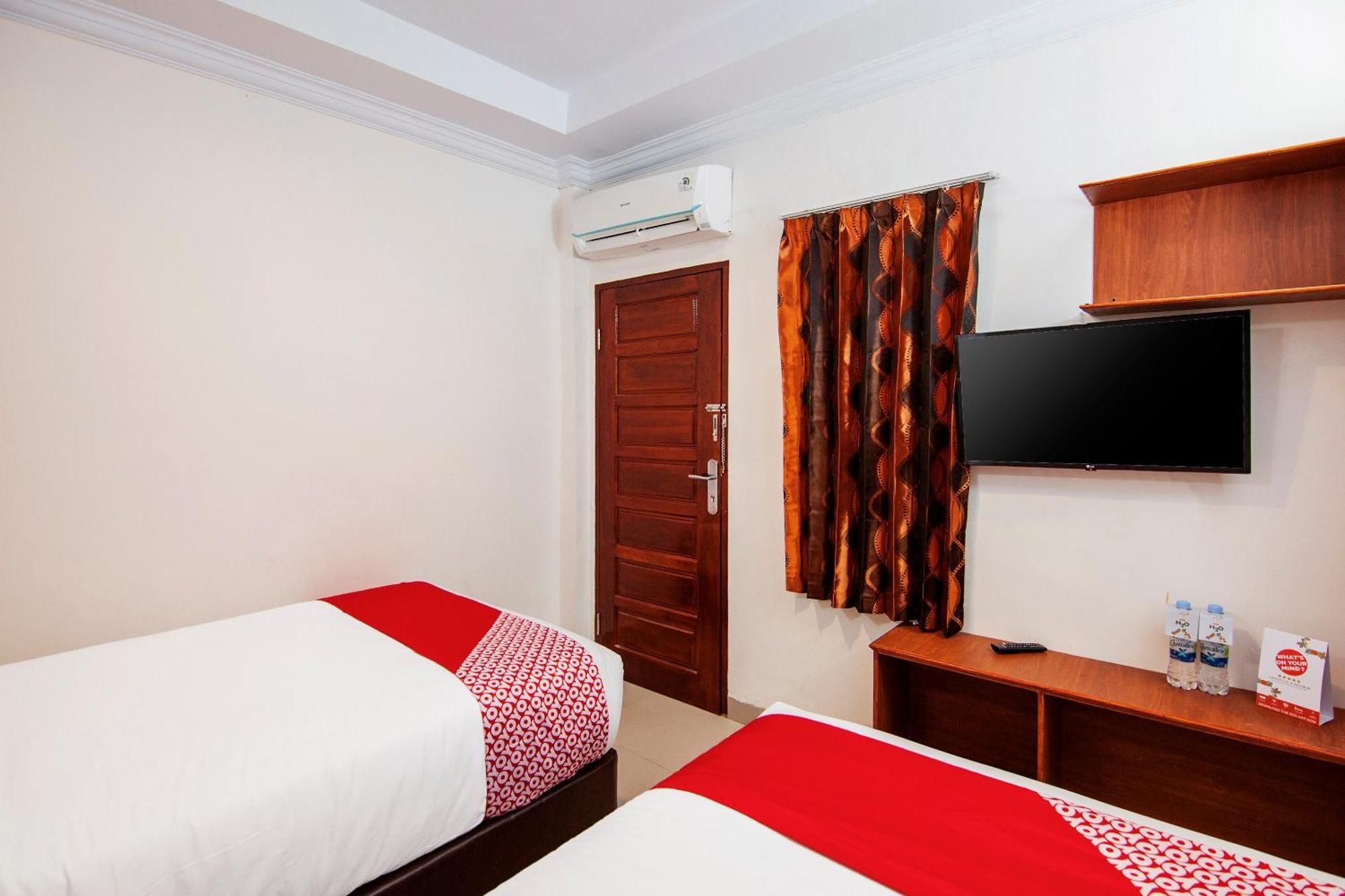 Super Oyo 621 Vania Residence Medan Exterior photo